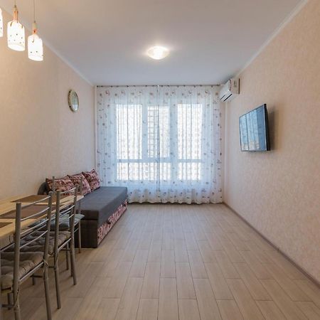 Уютная Квартира В Жк Острова Kryzhanivka Extérieur photo